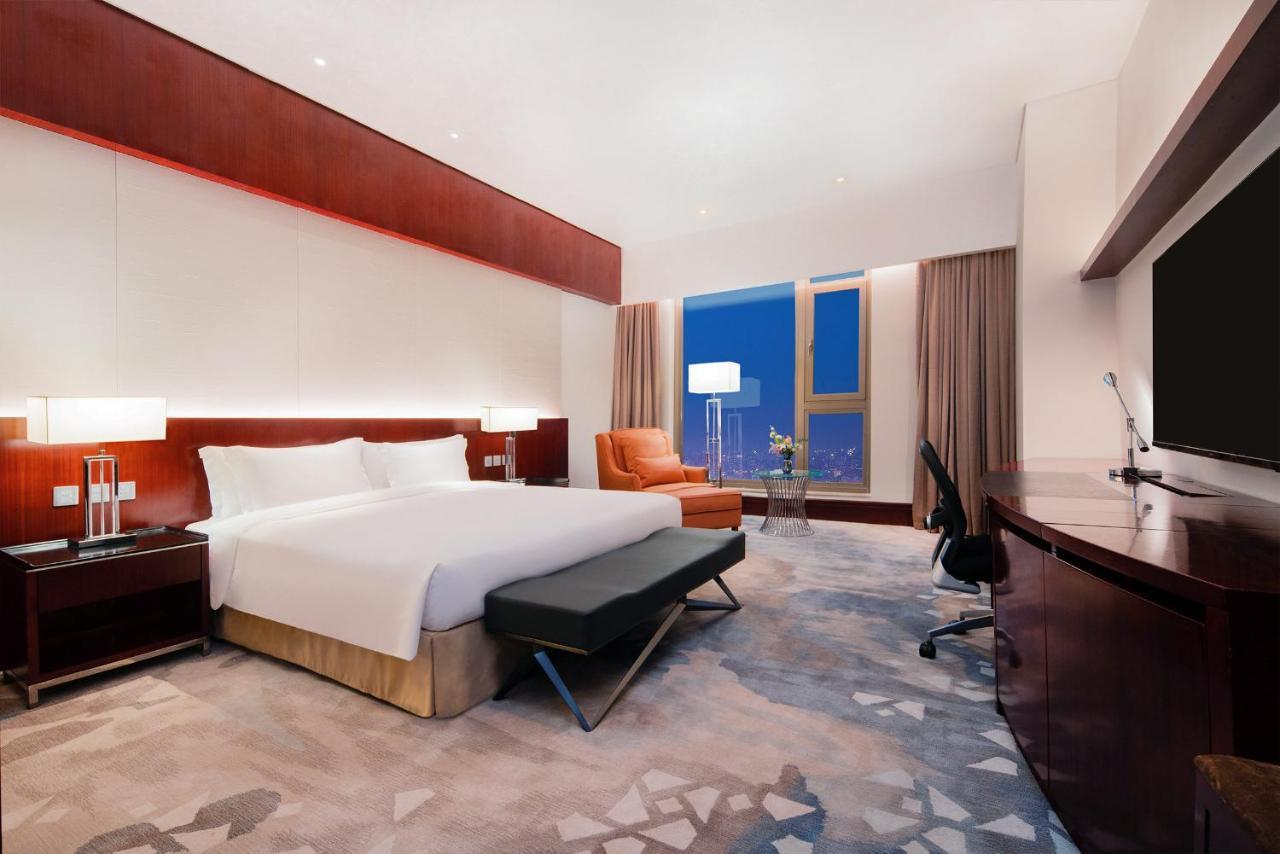 Marco Polo Jin Jiang Hotel Csincsiang Kültér fotó